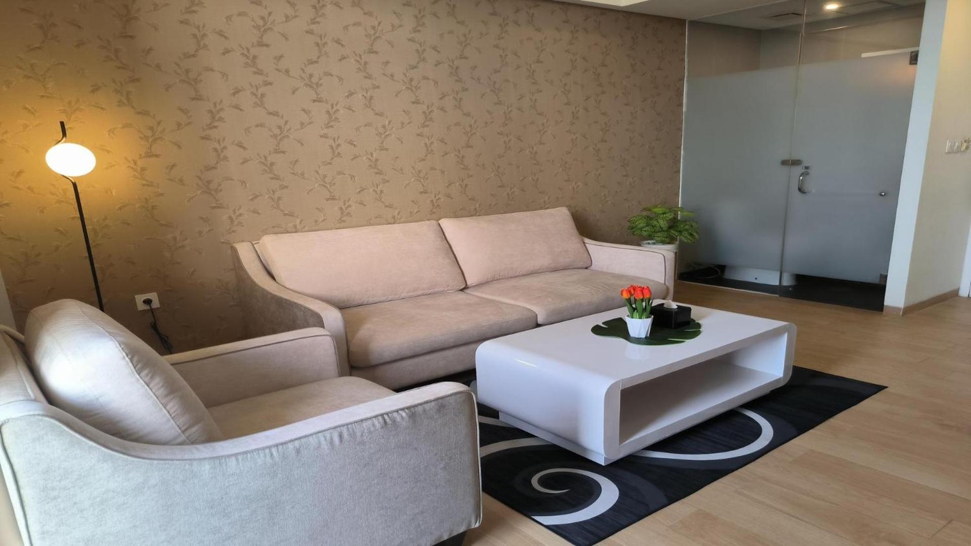 Whiz Prime Hotel Sudirman Cilacap Exterior foto